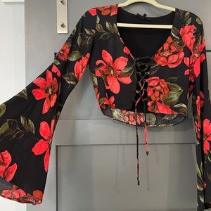 Long sleeve crop top